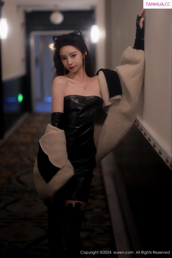   [XiuRen]高清写真图 2024.02.01 No.8049 苏曼兮 黑丝美腿第7张图片